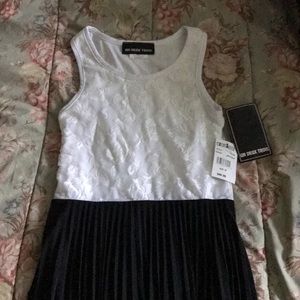 Un Deux Trois Dress 16 NWT